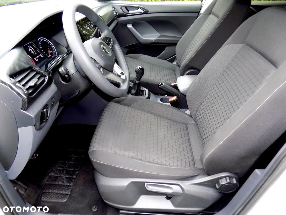 Volkswagen T-Cross - 22