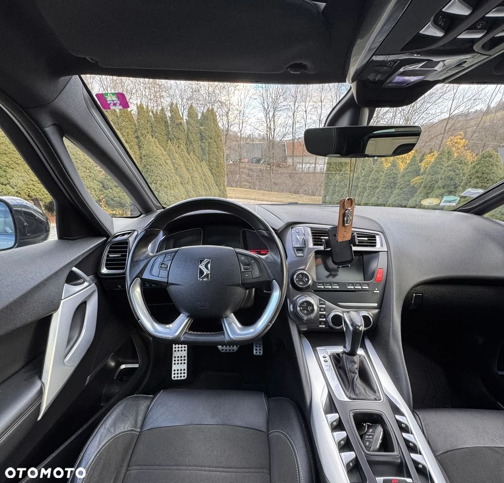 DS Automobiles DS 5 - 5