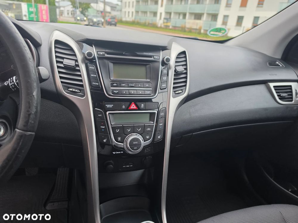 Hyundai i30 blue 1.6 CRDi YES Gold - 18
