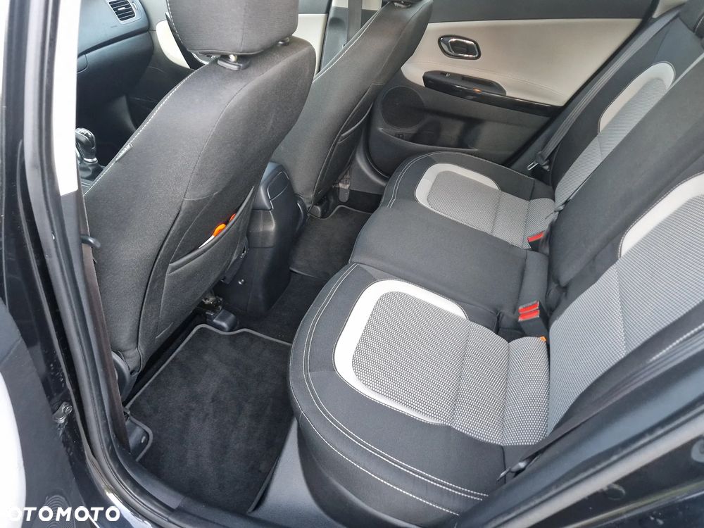 Kia Ceed 1.6 GDI Dream Team Edition - 28