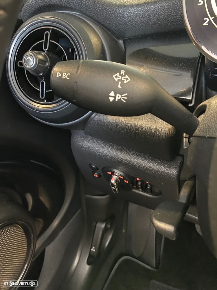 MINI Cabrio Cooper Auto - 44