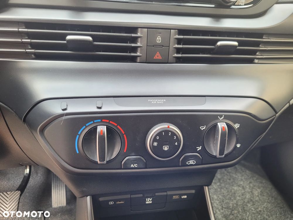Hyundai i20 1.0 T-GDI 48V-Hybrid Connect & Go - 8