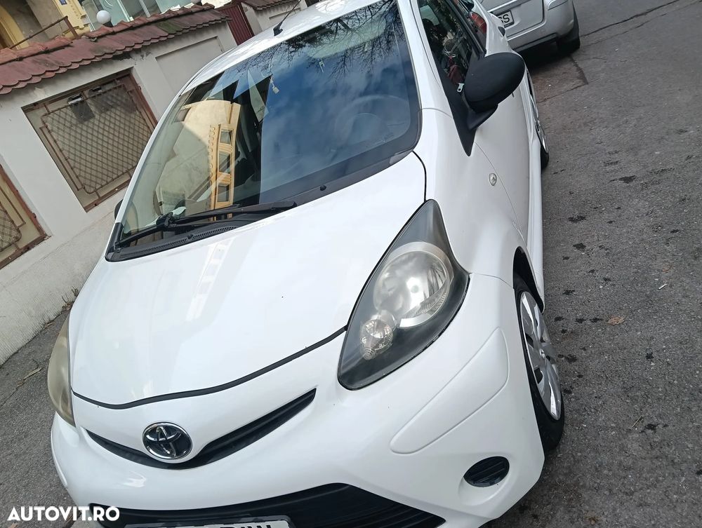 Toyota Aygo 1.0 Terra - 2