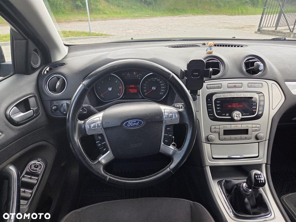 Ford Mondeo 2.0 TDCi Ambiente - 8