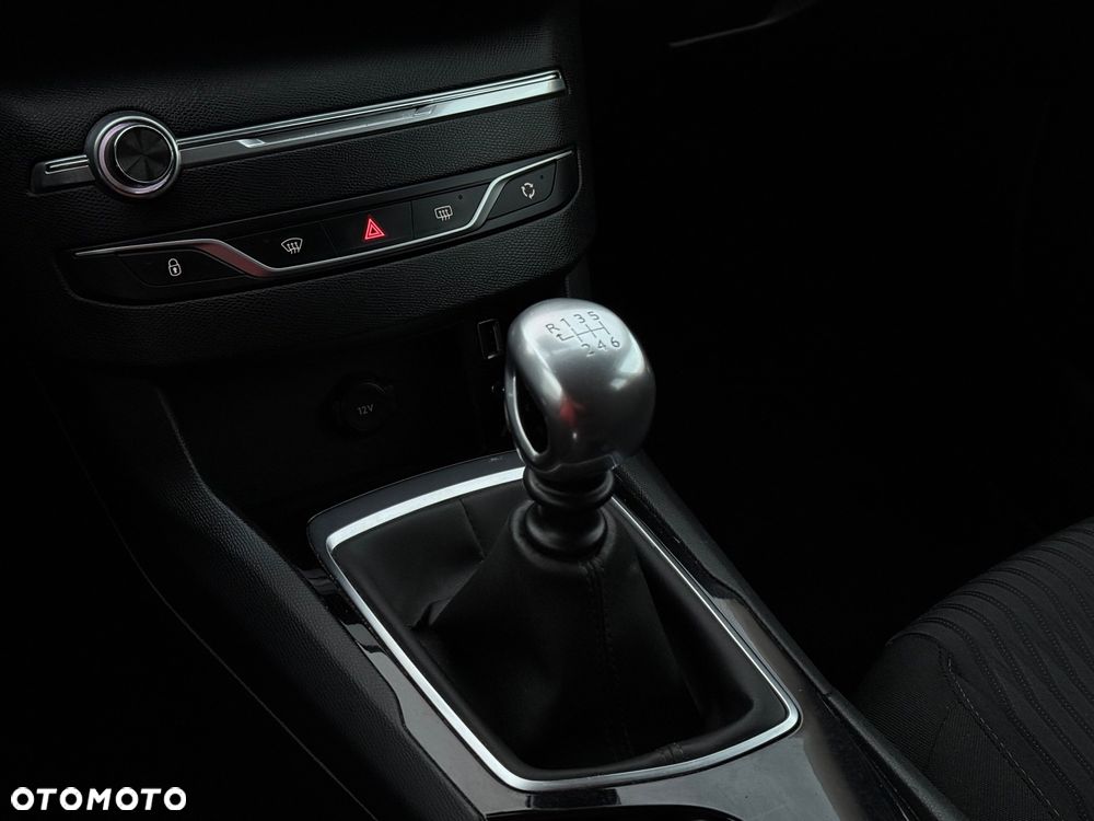 Peugeot 308 1.6 BlueHDi Business Line S&S - 22