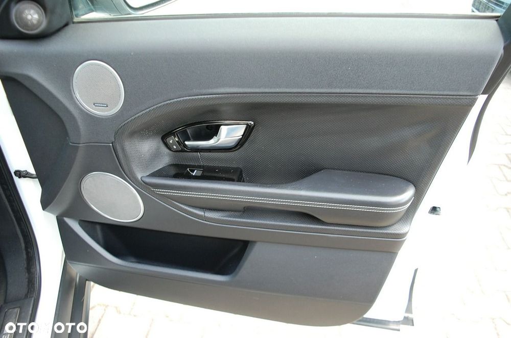 Land Rover Range Rover Evoque - 32