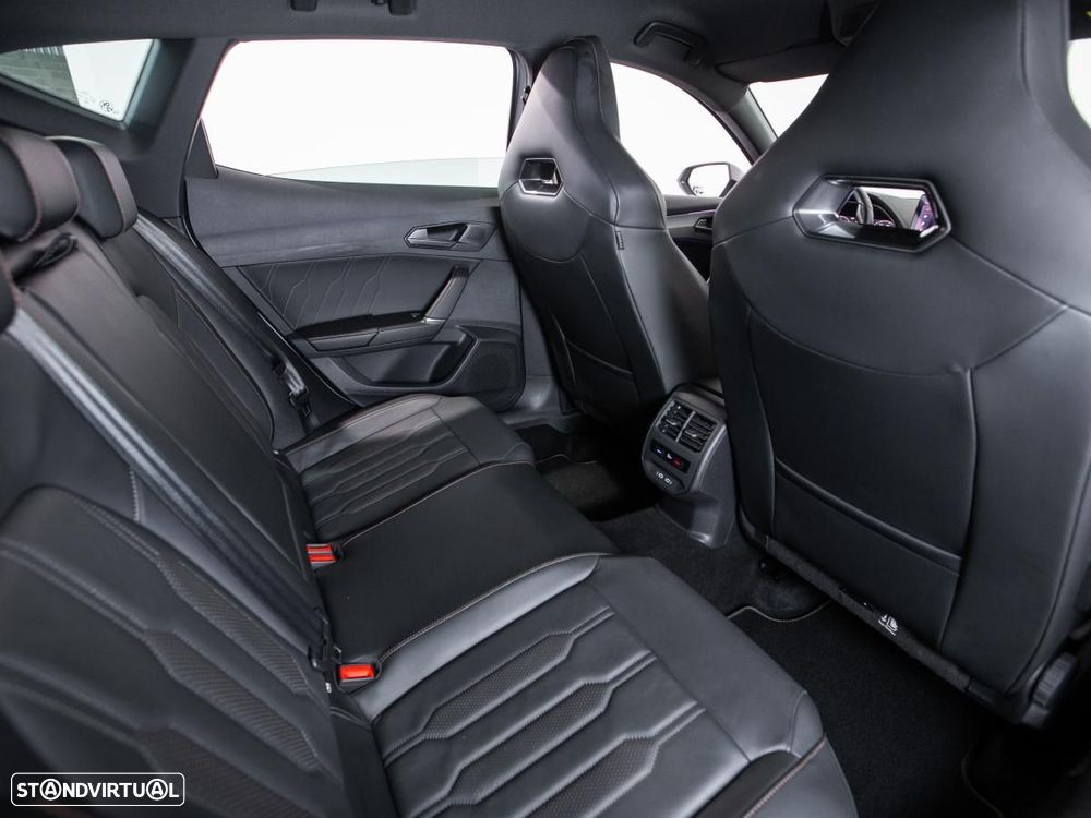 Cupra Formentor 1.4 e-Hybrid DSG - 11