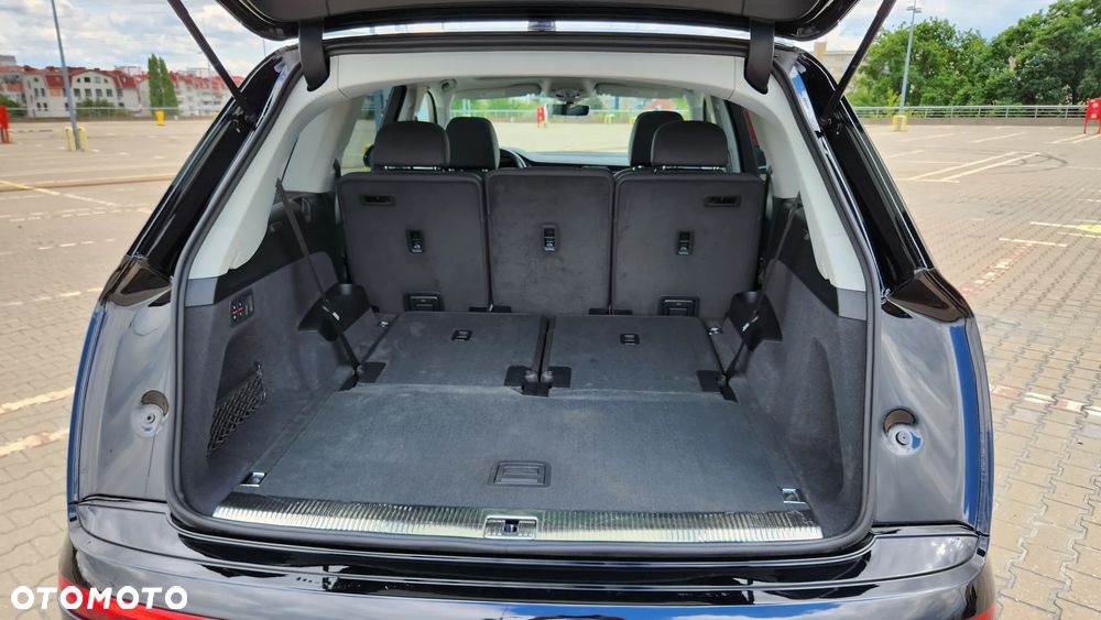 Audi Q7 55 TFSI quattro tiptronic - 14