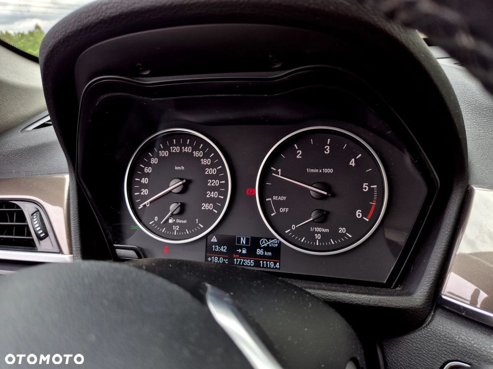 BMW X1 sDrive18d xLine - 13