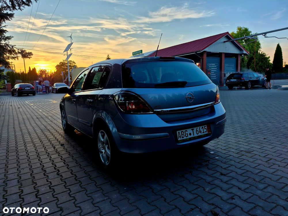 Opel Astra - 20