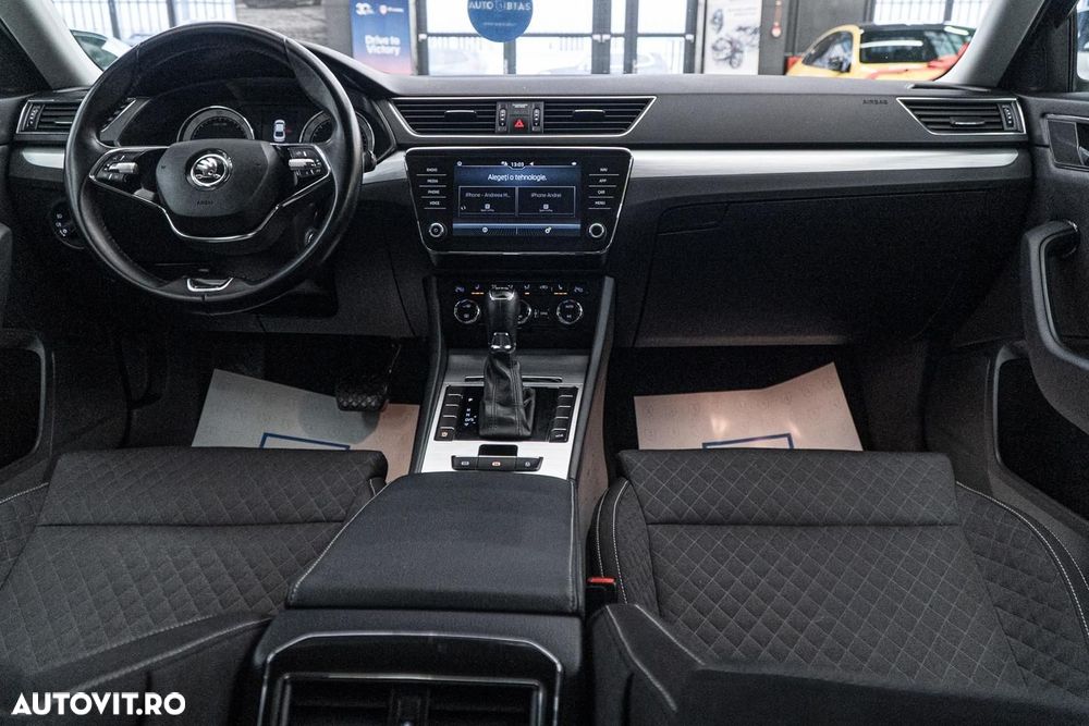 Skoda Superb 2.0 TDI DSG Style - 31