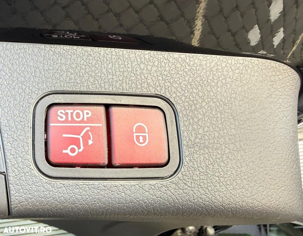 Mercedes-Benz GLB 200 d 8G-DCT AMG Line - 35