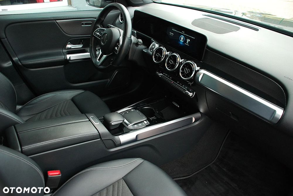 Mercedes-Benz GLB 200 d Progressive 8G-DCT - 15