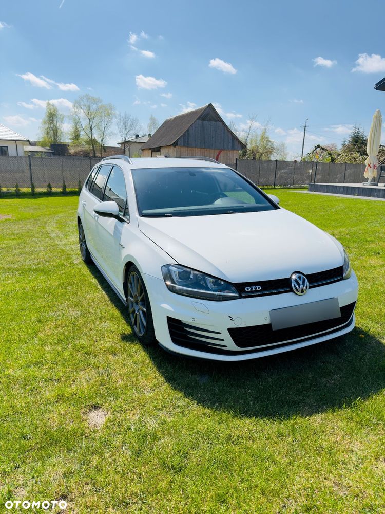 Volkswagen Golf 2.0 TDI BMT GTD - 3