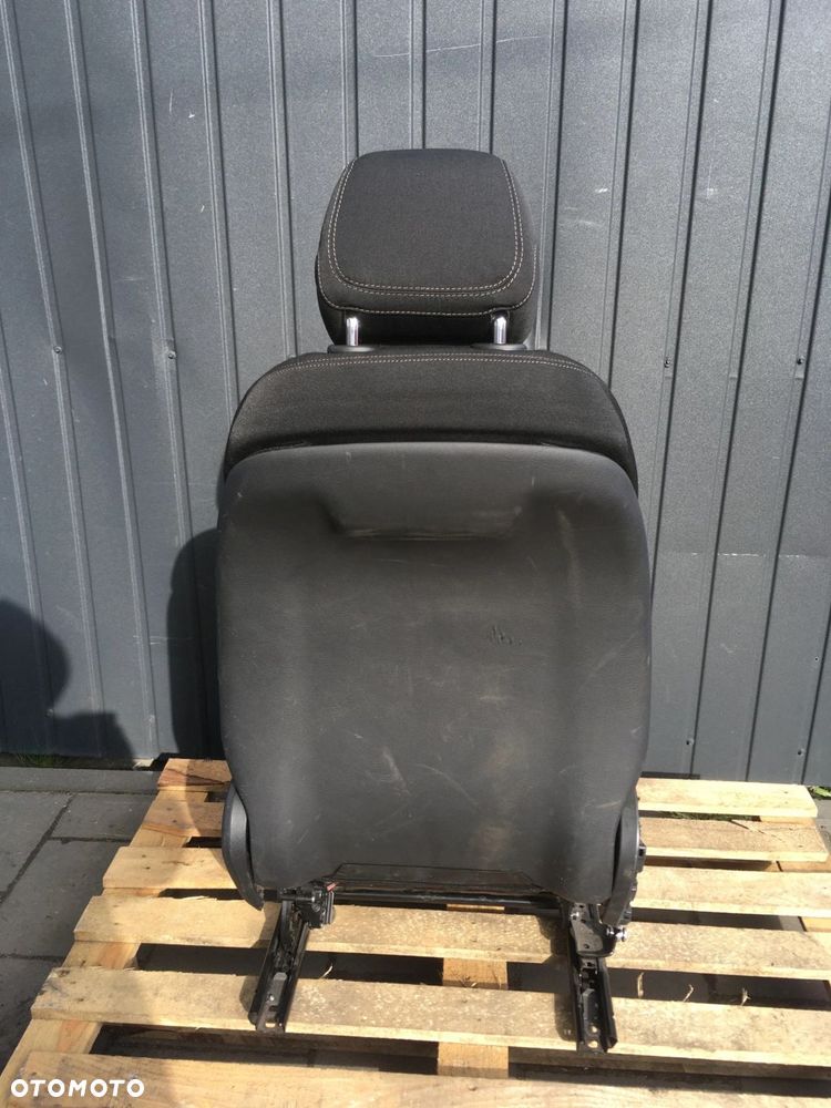 FOTEL PASAŻERA MERCEDES BENZ W213 - 11