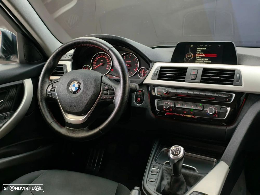 BMW 318 d Line Sport - 34
