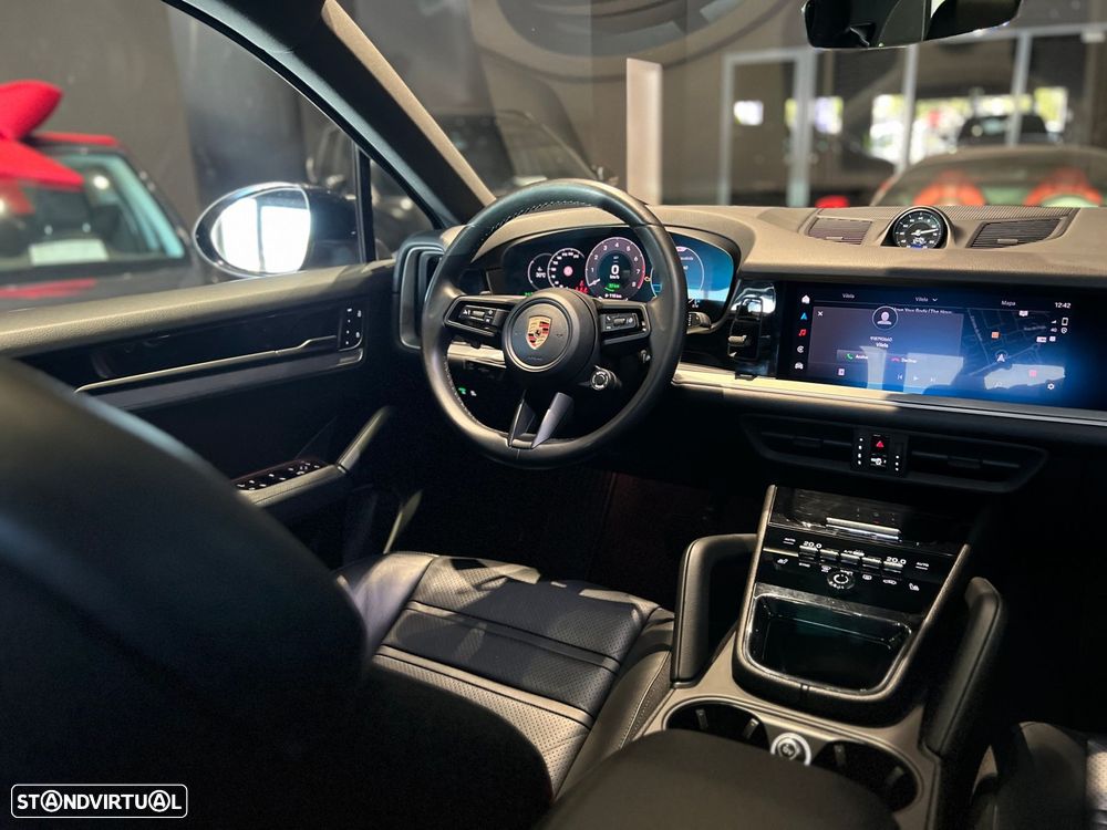 Porsche Cayenne Coupé E-Hybrid - 37
