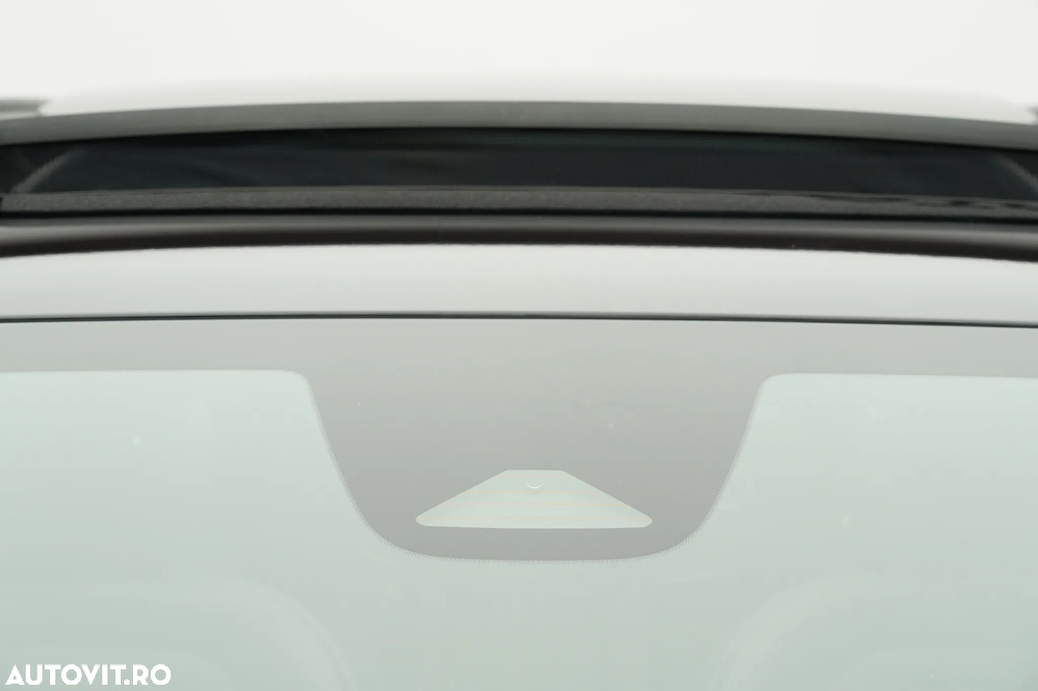 Volvo XC 60 B4 D Plus Dark - 38