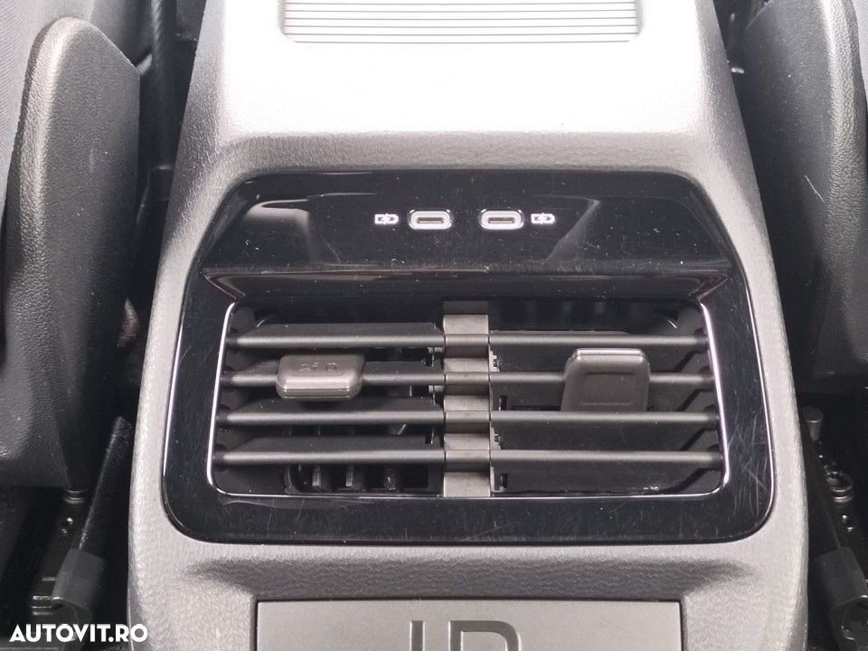 Volkswagen ID.4 52 kWh Pure - 12