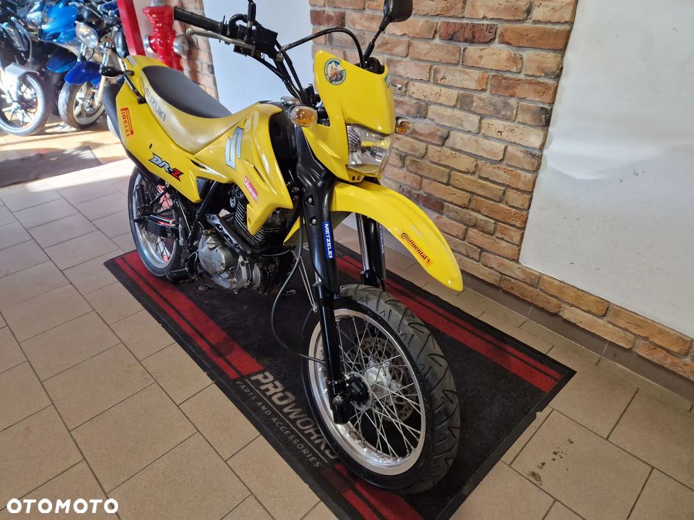 Suzuki DR