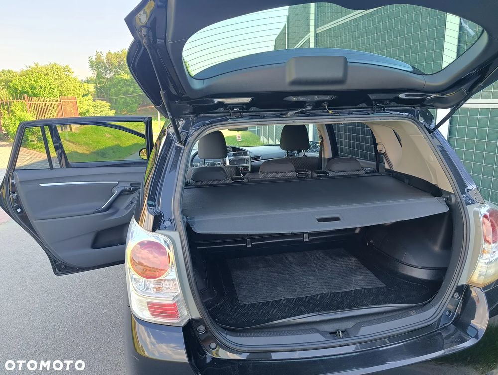 Toyota Verso 1.6 Premium - 31