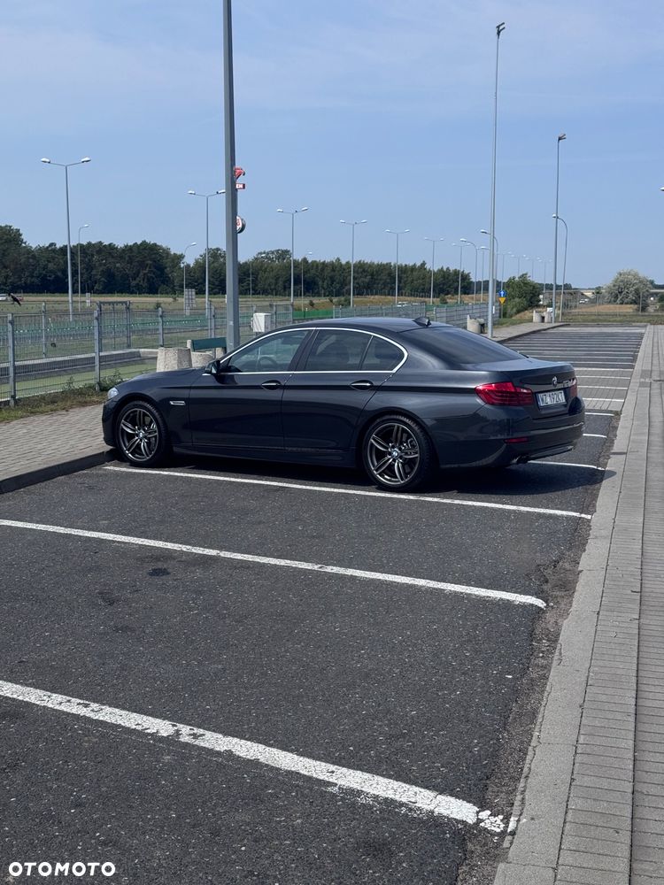 BMW Seria 5 528i - 13