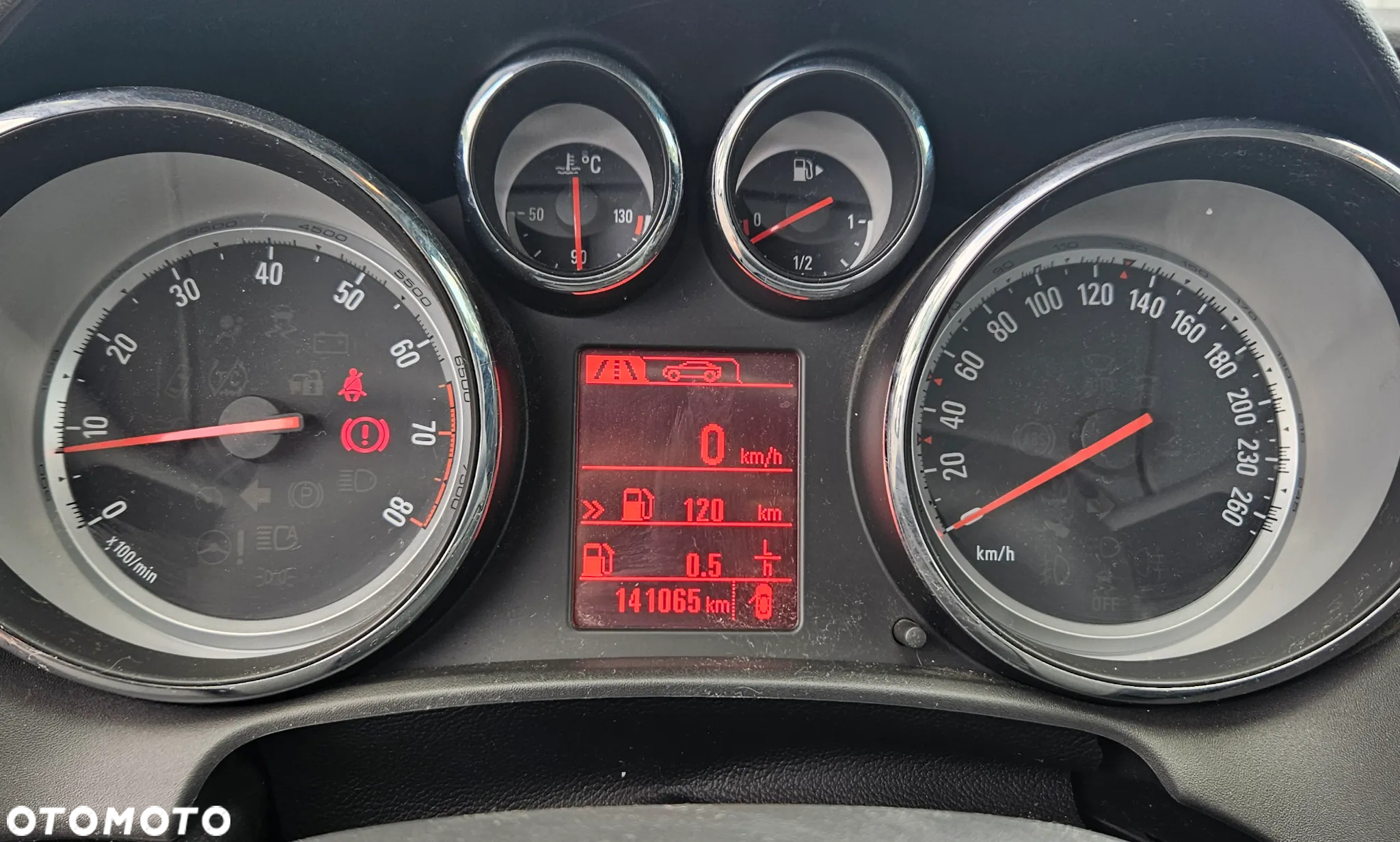 Opel Astra IV 1.4 T Executive - 12