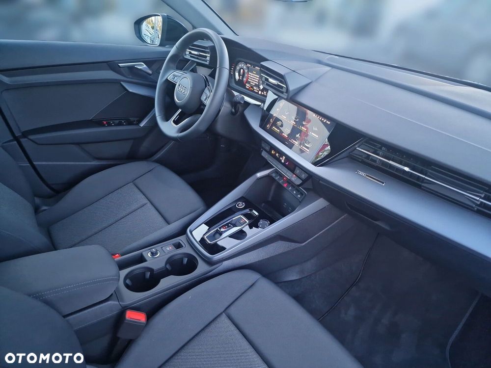 Audi A3 Sportback 30 TFSI mHEV S tronic - 28