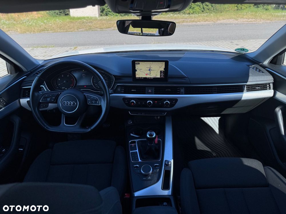 Audi A4 Avant 2.0 TDI DPF S line Sportpaket - 13