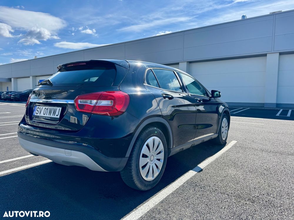 Mercedes-Benz GLA 200 - 6