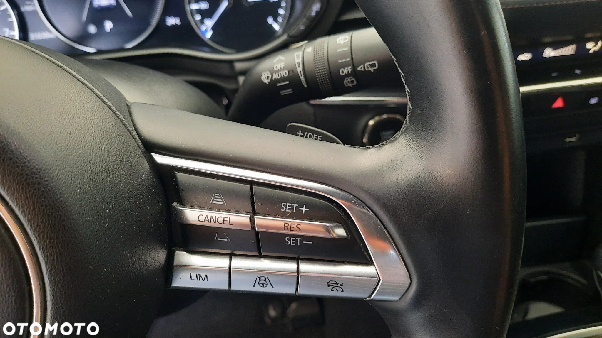 Mazda 3 e-SKYACTIV-G 2.0 M HYBRID 150 DRIVE SELECTION - 12