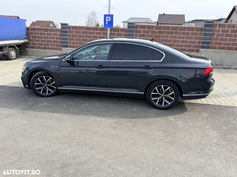 Volkswagen Passat - 23