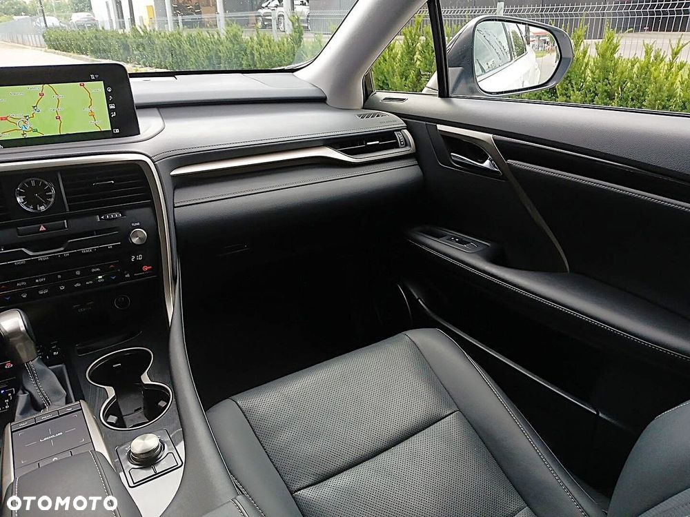 Lexus RX - 26