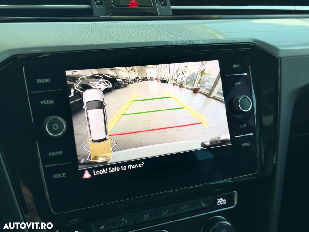 Volkswagen Passat 2.0 TDI DSG Comfortline - 26