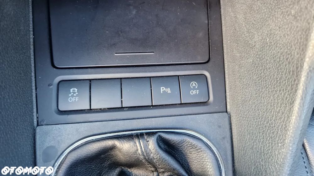 Volkswagen Golf 2.0 TDI Goal - 19