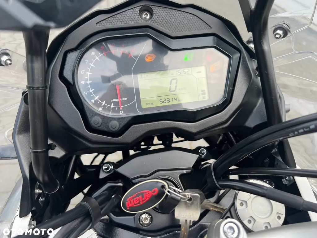 Benelli TRK 502 - 28