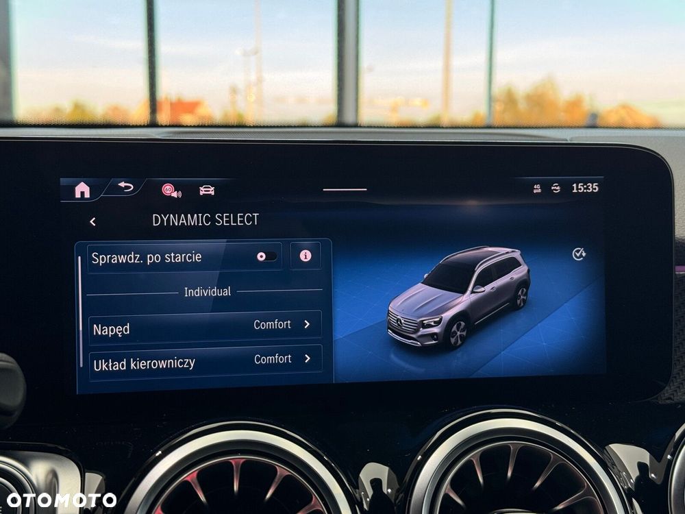 Mercedes-Benz GLB 200 AMG Line 7G-DCT - 34