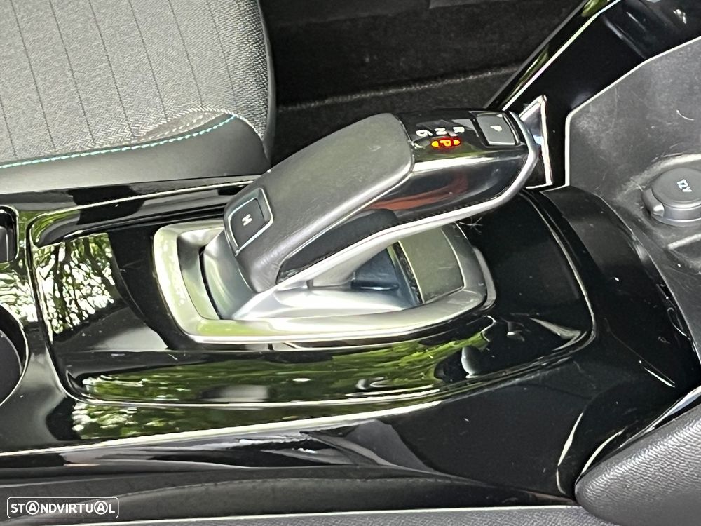 Peugeot 2008 PureTech 130 EAT8 Allure Pack - 9