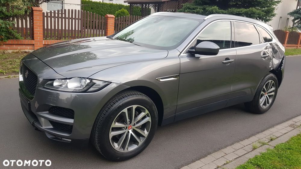 Jaguar F-Pace 20d AWD Prestige - 8