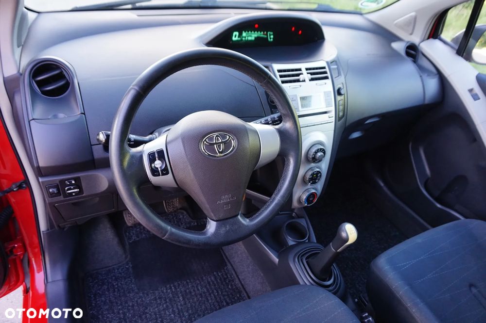 Toyota Yaris - 26