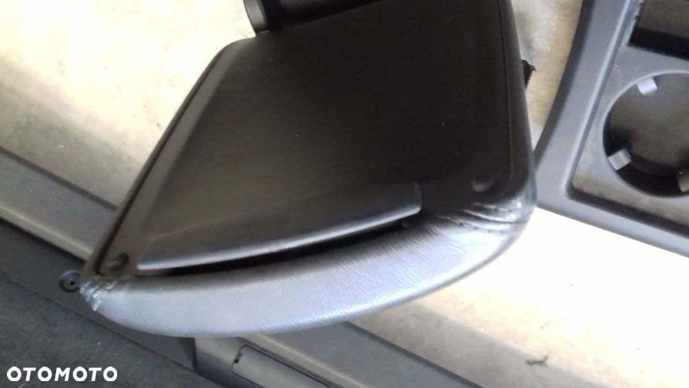 podłokietnik skórzany czarny A6 C6 kombi - 5