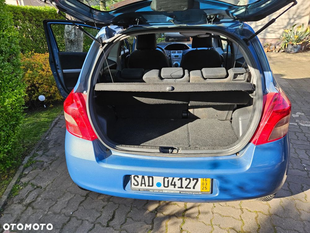 Toyota Yaris 1.0 Luna A/C - 24