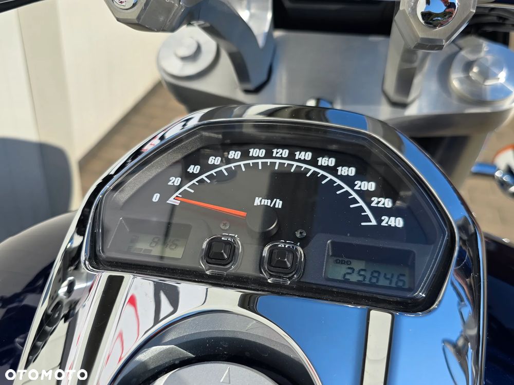 Suzuki Boulevard - 6