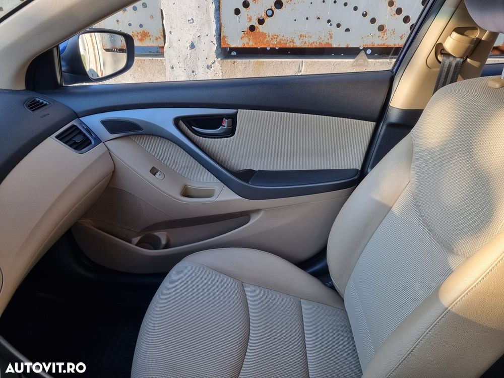 Hyundai Elantra 1.6 MPi Aut. Highway+ - 10