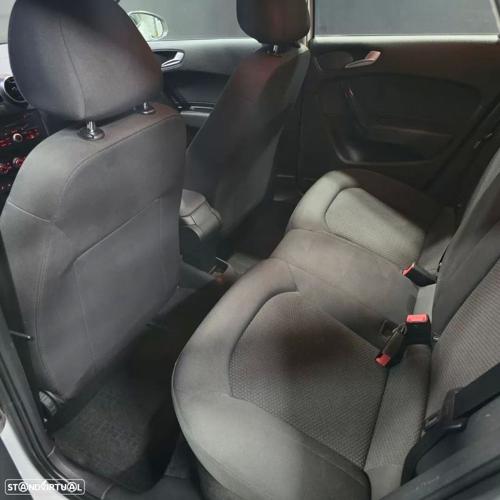 Audi A1 Sportback 1.6 TDI Business Line - 11