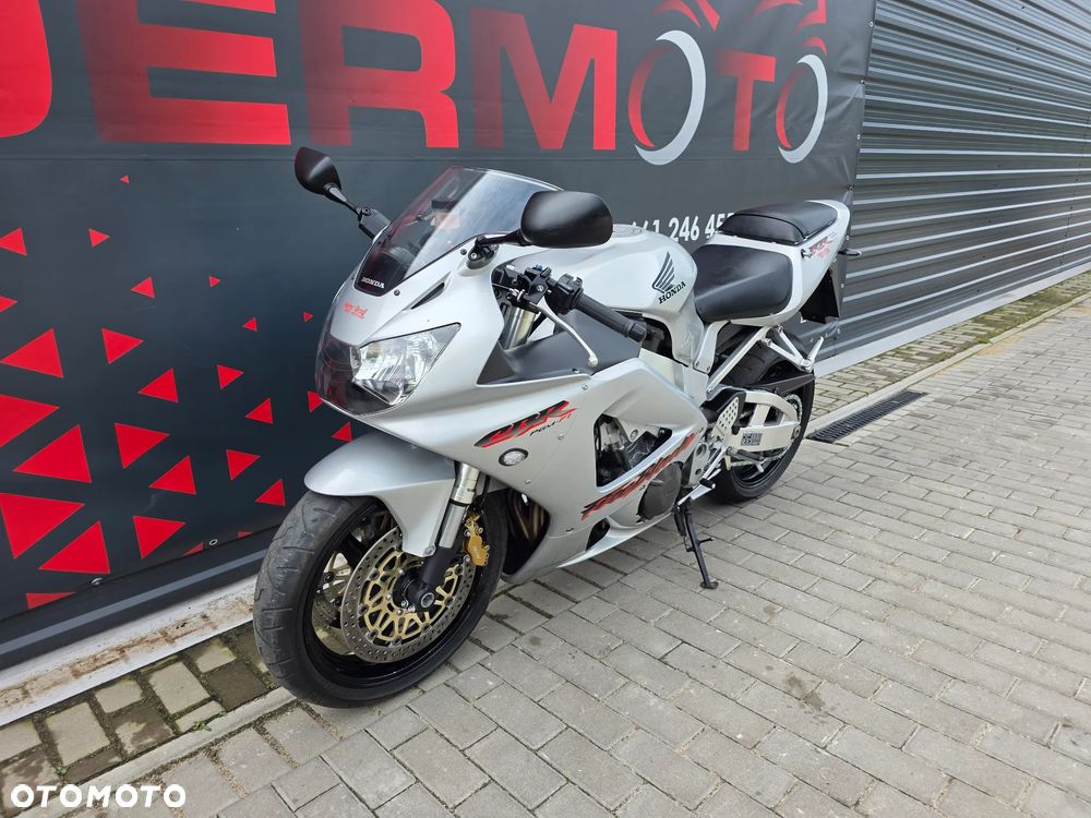 Honda CBR - 1