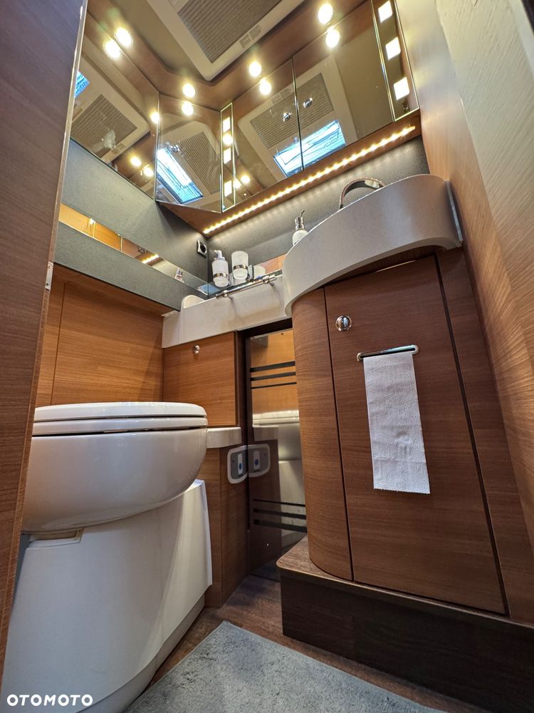 Mercedes-Benz Carthago Chic C-Line I 4.9L Srebrny - AUTOMAT - 19