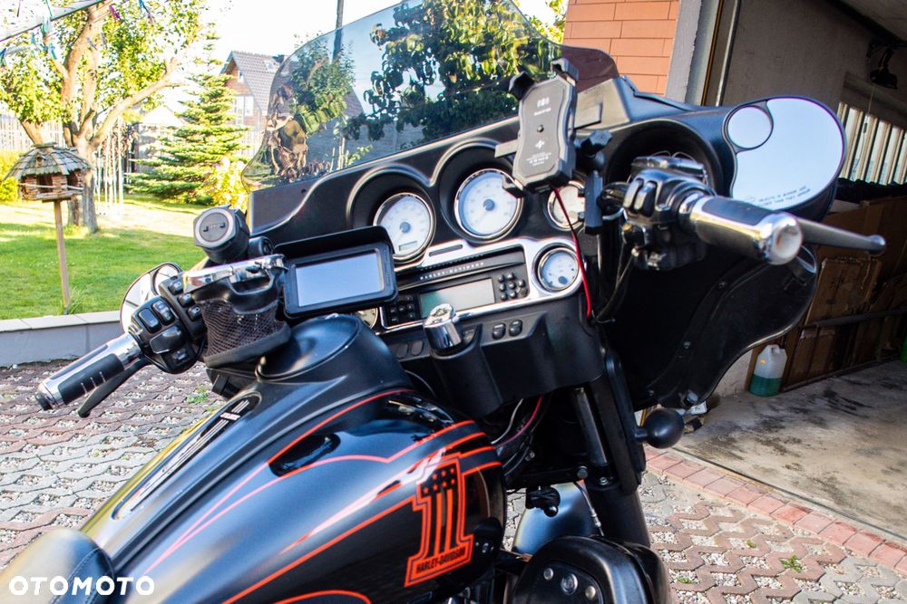 Harley-Davidson Touring Street Glide - 9