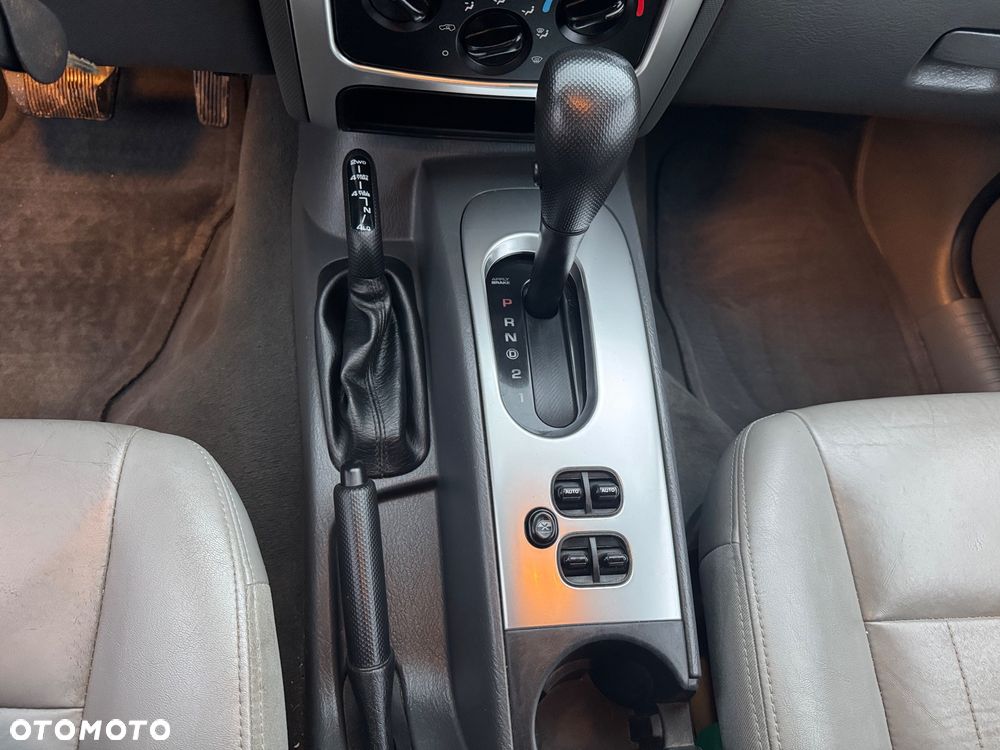 Jeep Cherokee 2.8 CRD Automatik Limited - 19