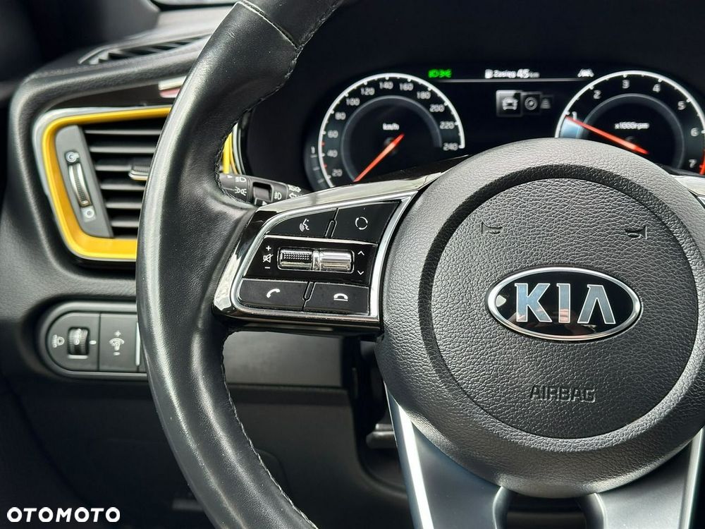 Kia XCeed 1.6 T-GDI L Business Line DCT - 21